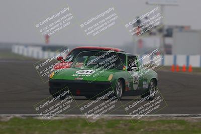 media/Jan-18-2026-CalClub SCCA (Sun) [[8bc6468723]]/Group 3 Race/Turn 1/